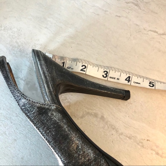 Carlos Santana Elise pewter metallic slingback heels - Picture 7 of 10